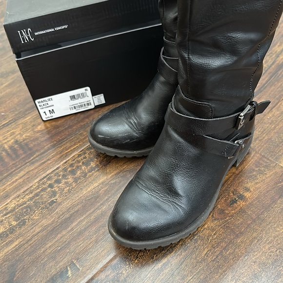 Girls boots - Picture 2 of 4